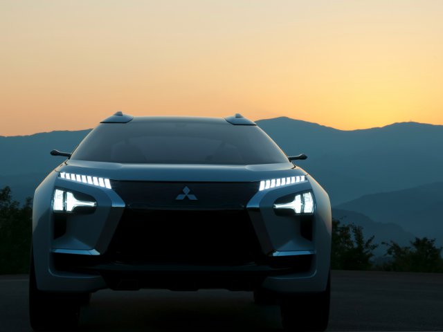 010 High res – Mitsubishi e-Evolution Concept (Autosalón Ženeva 2018)